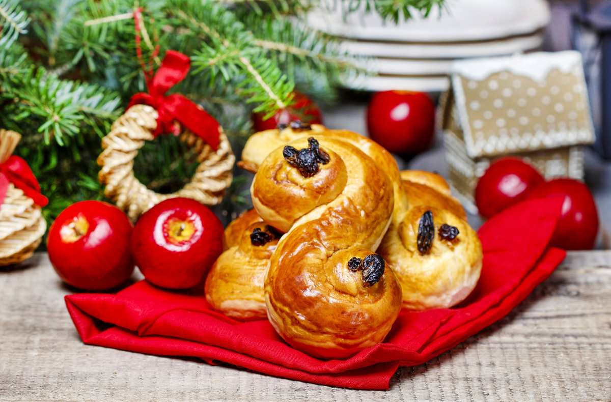 Lussekatter Sweden Christmas treats