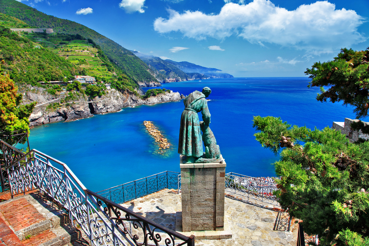 Monterosso_Italy_ExpatExplore