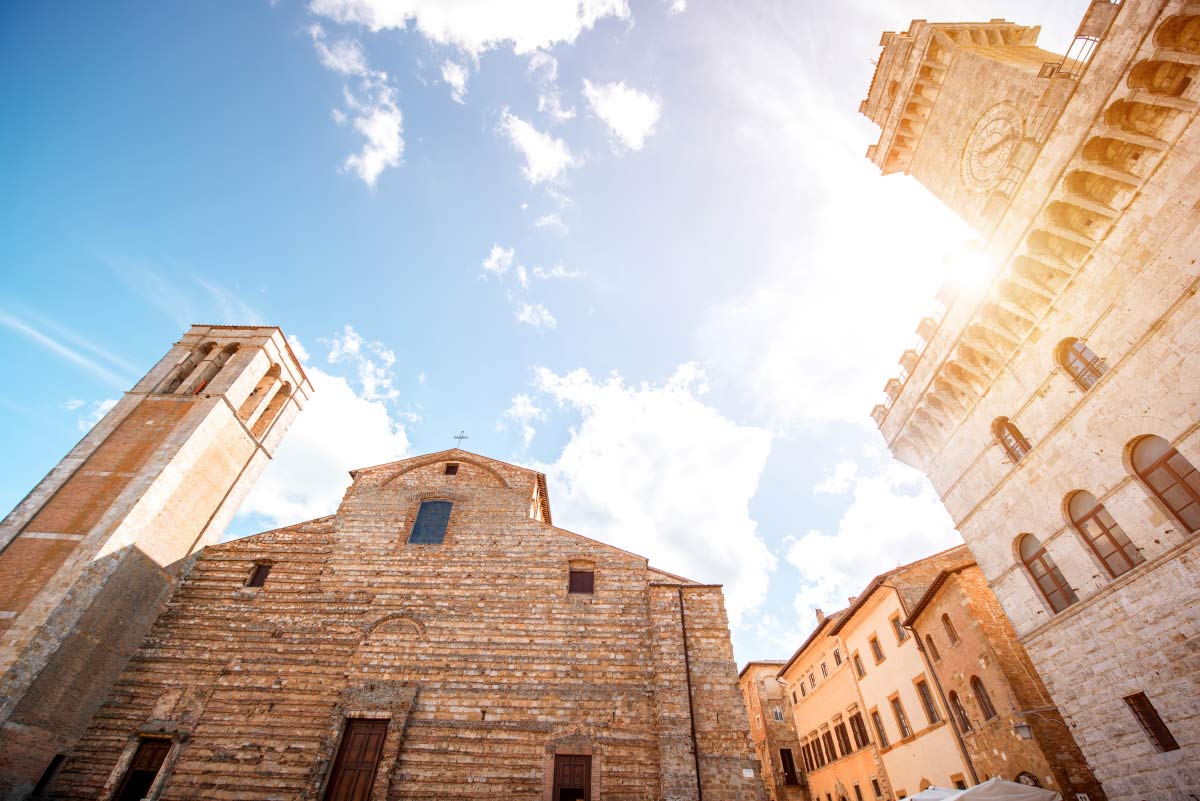 historic-hilltop-towns-italy-europe