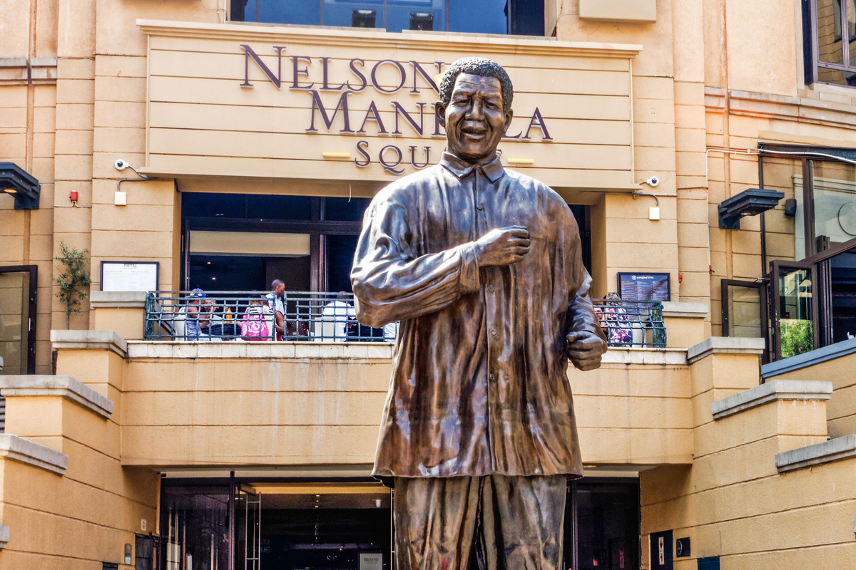 nelson-mandela-square-sandton-city-johannesburg-south-africa