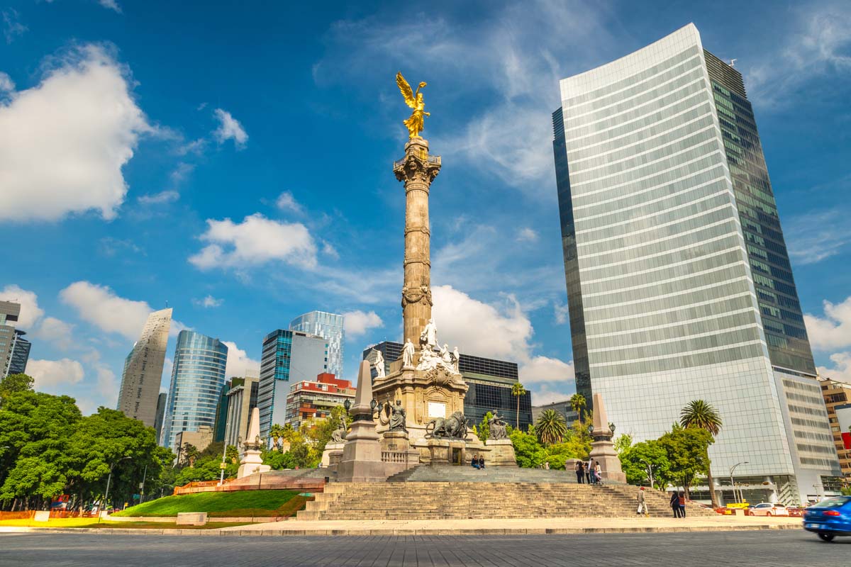 The Angel of Independence in the heart of Mexico City
