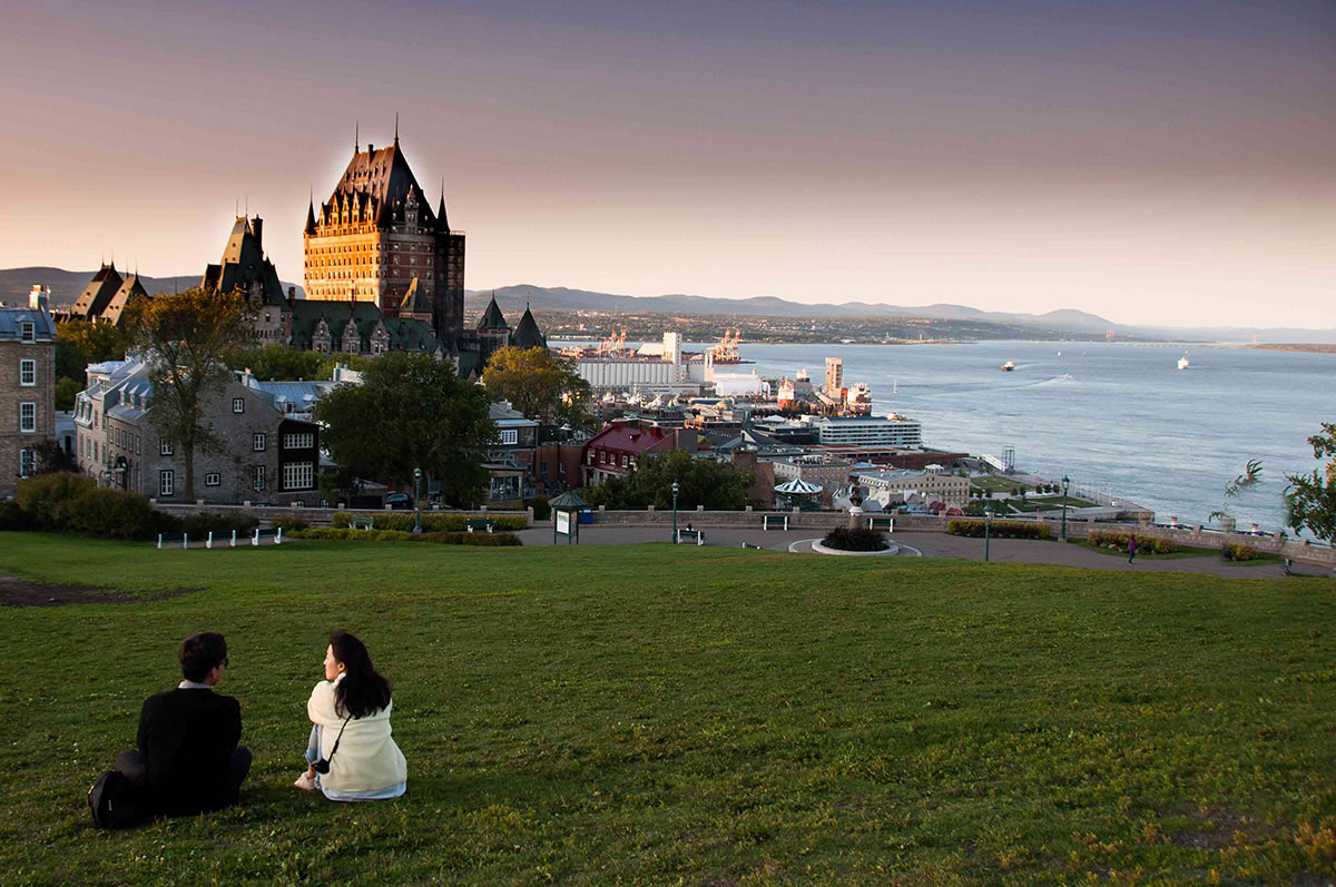 Start off your tour at the famous Fairmont Hotel, overlooking the Saint Lawrence River