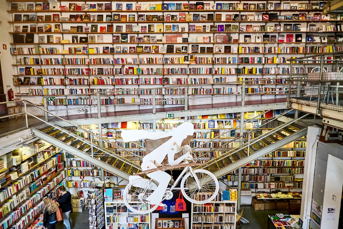 Ler Devagar, Lisbon, Portugal, Europe Bookshops