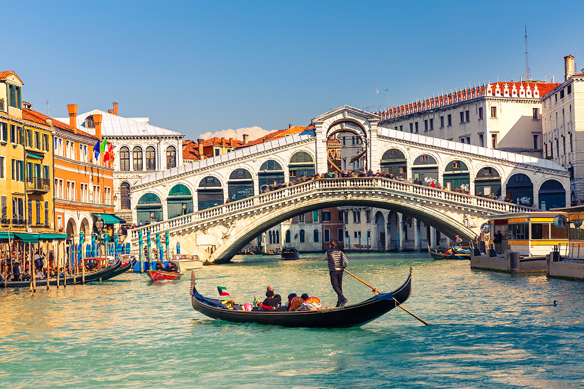 Rialto Bridge in Venice, Italy